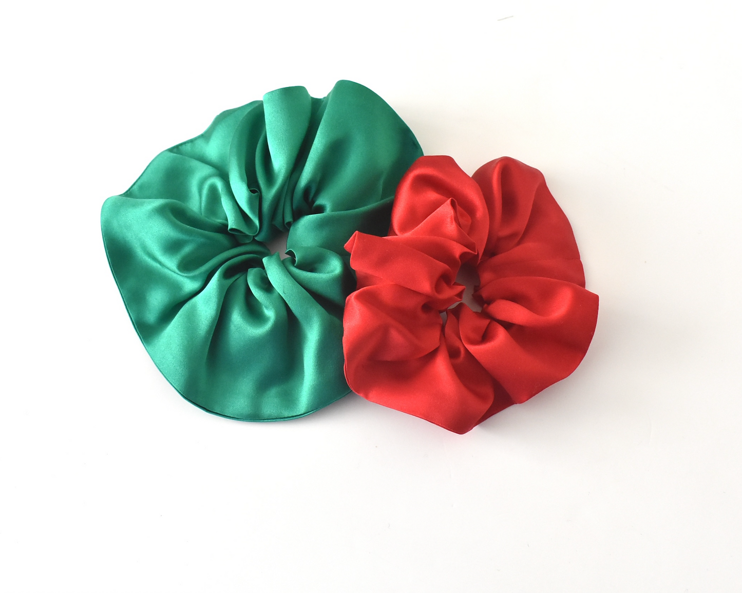 Christmas Scrunchie in Red & Green Mulberry Silk (mini or maxi size)