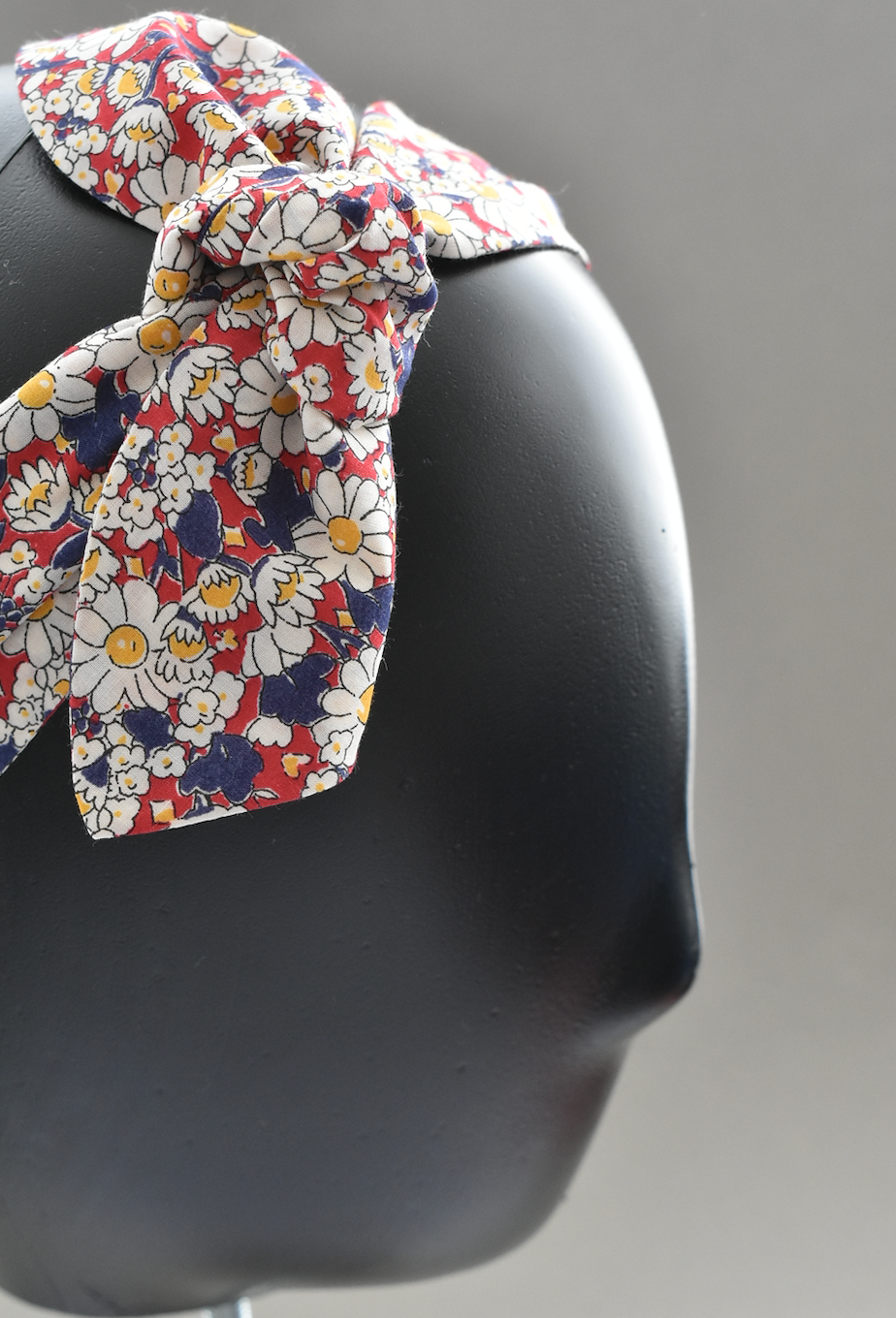 Ladies Knot hairband - Vintage Liberty of London Daisy