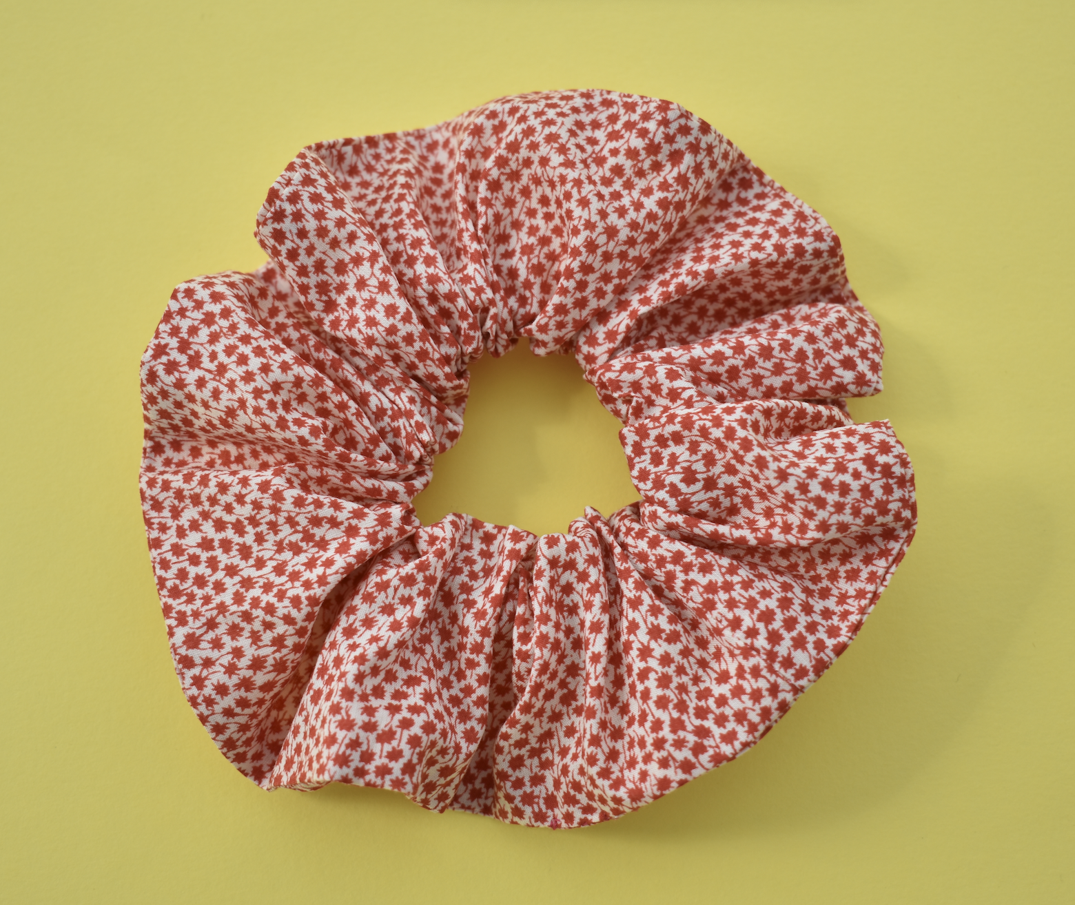 Red and White Floral Scrunchie - Tot Knots of Brighton