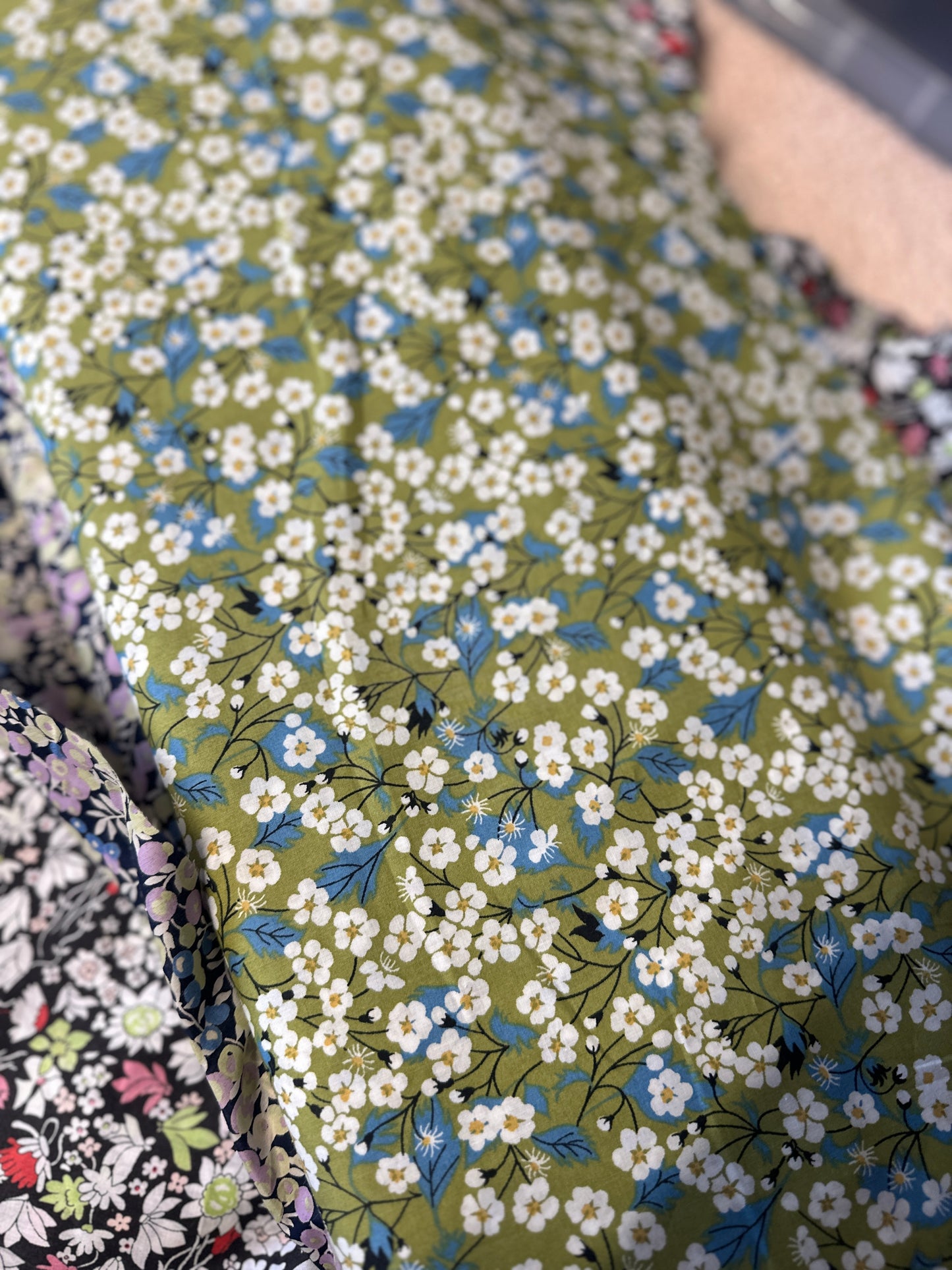 Scrunchies - Various Liberty Prints  - 100% Tana Lawn Cotton 5cm (MINI)