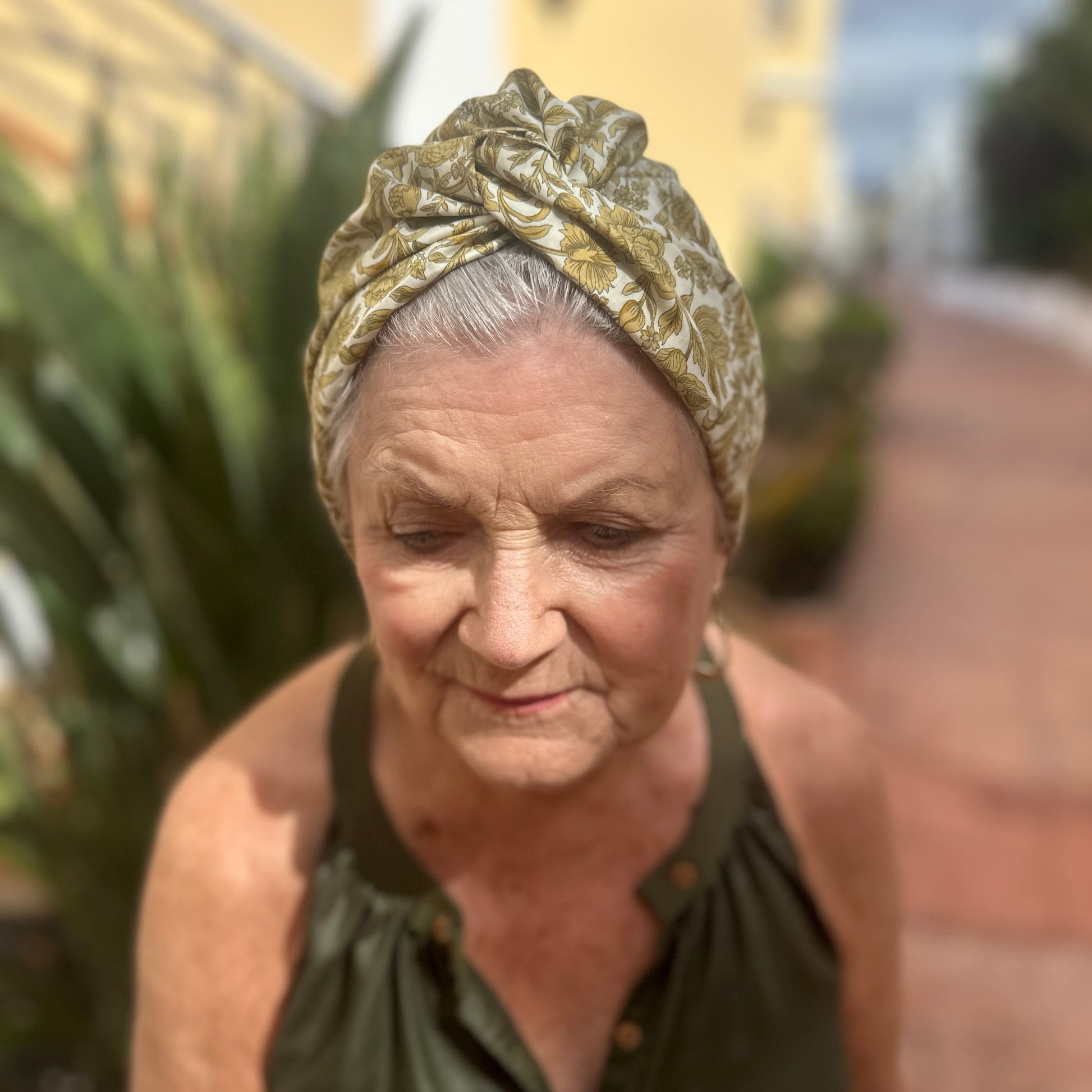 Little Susan Turban Hat -Gold graphic print - Silk & Lawn