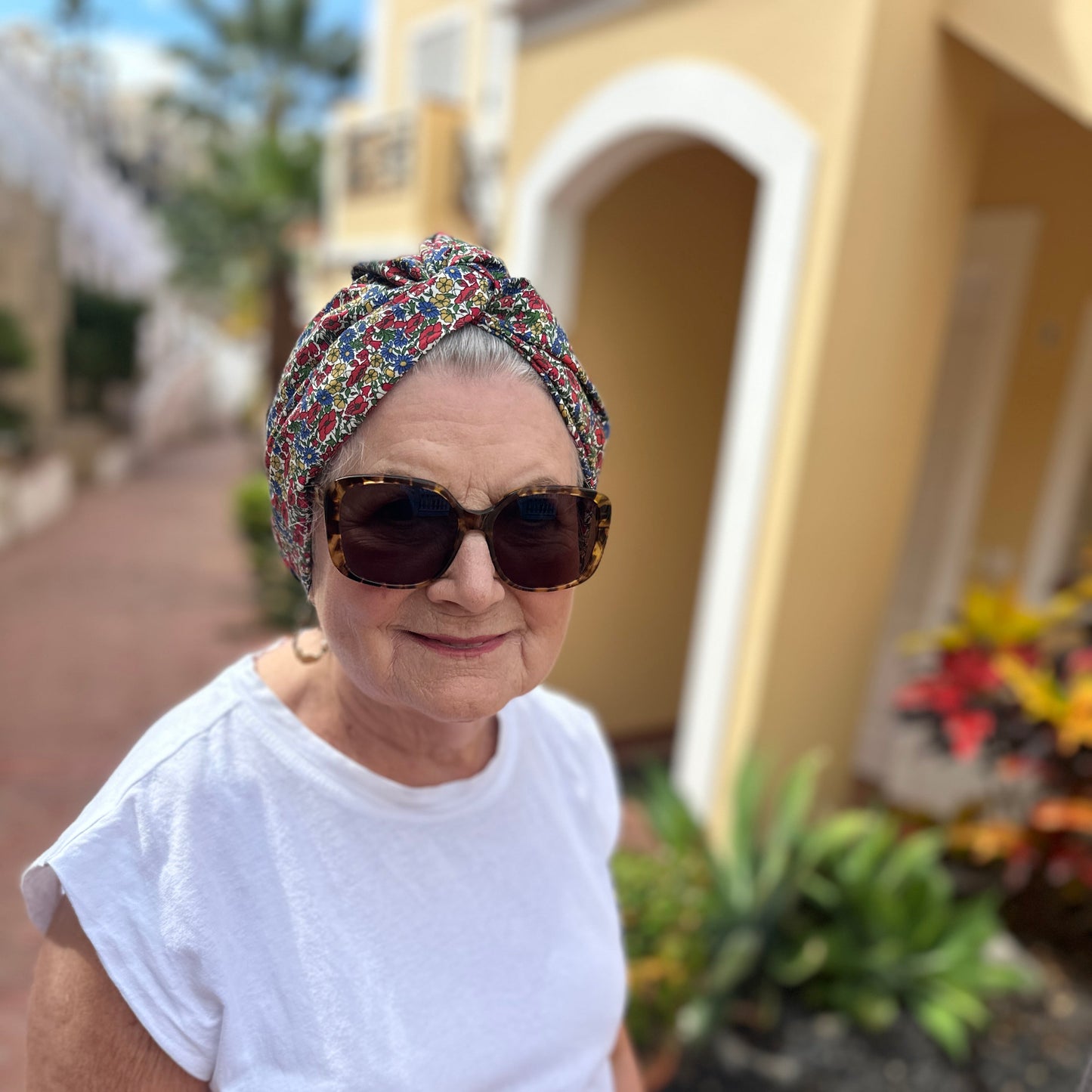 Little Susan Turban Hat -Red Poppy & Daisy Liberty floral print - Silk & Lawn