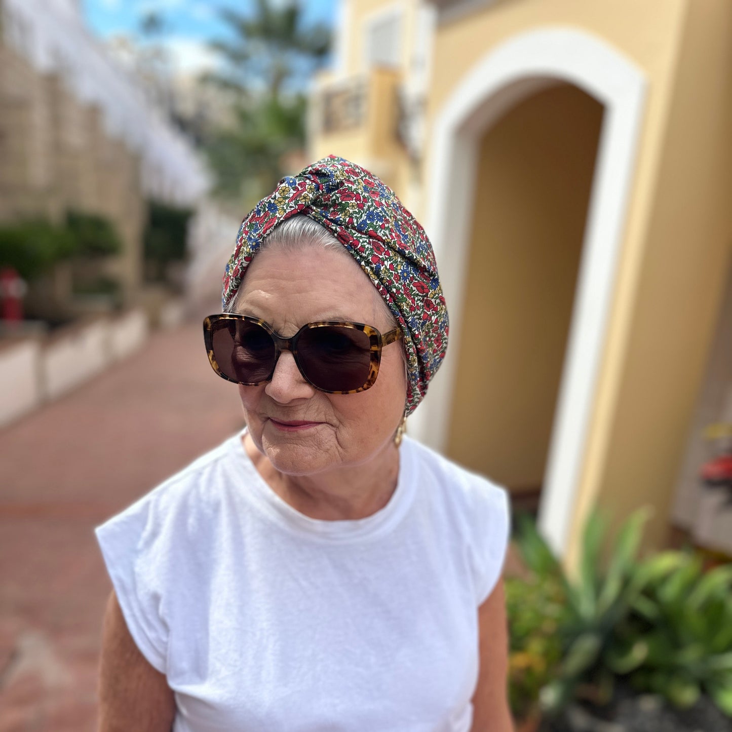 Little Susan Turban Hat -Red Poppy & Daisy Liberty floral print - Silk & Lawn