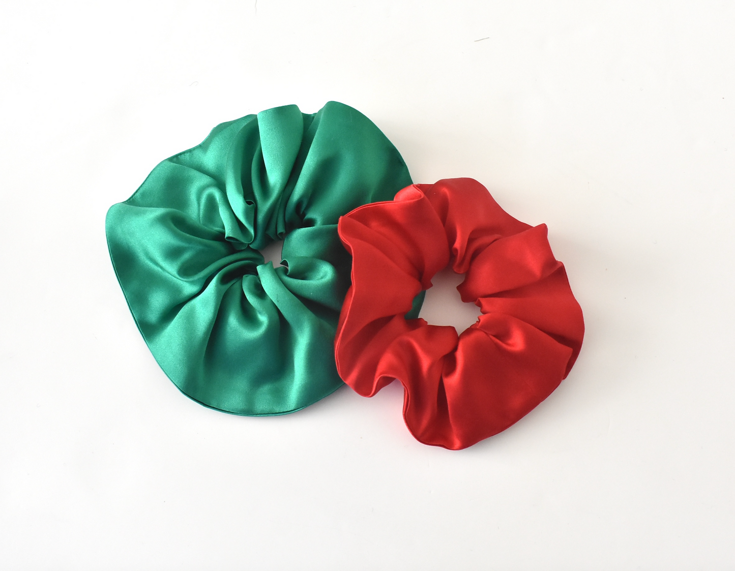 Christmas Scrunchie in Red & Green Mulberry Silk (mini or maxi size)