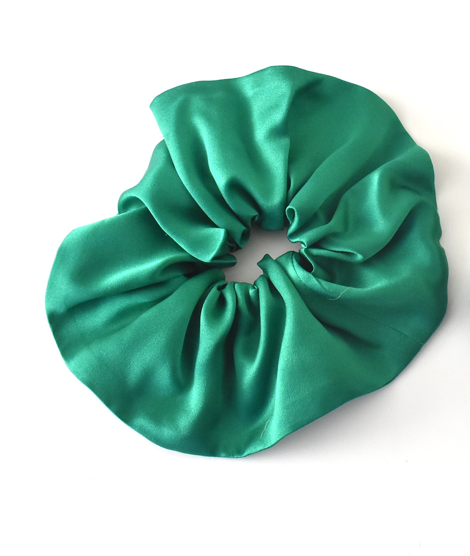 Christmas Scrunchie in Red & Green Mulberry Silk (mini or maxi size)