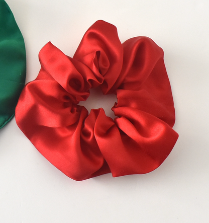 Christmas Scrunchie in Red & Green Mulberry Silk (mini or maxi size)