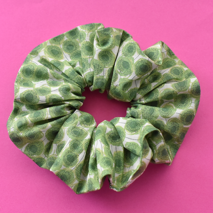 Scrunchie - Liberty of London Xanthe Sunbeam Green - Silk & Lawn